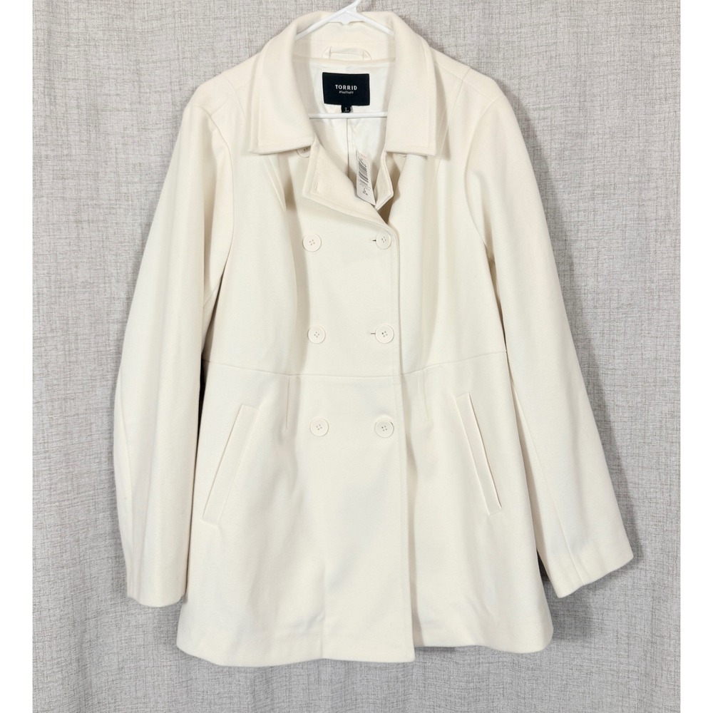 Torrid Peacoat Sz 2X Cream Double Breasted Winter Classic Professional Coat